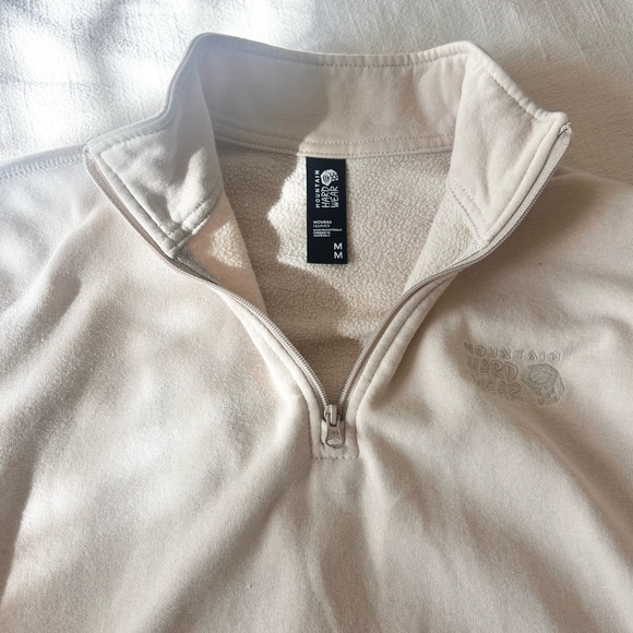 Mountain Hardware | Quarter Zip Pullover - Picture 4 of 5